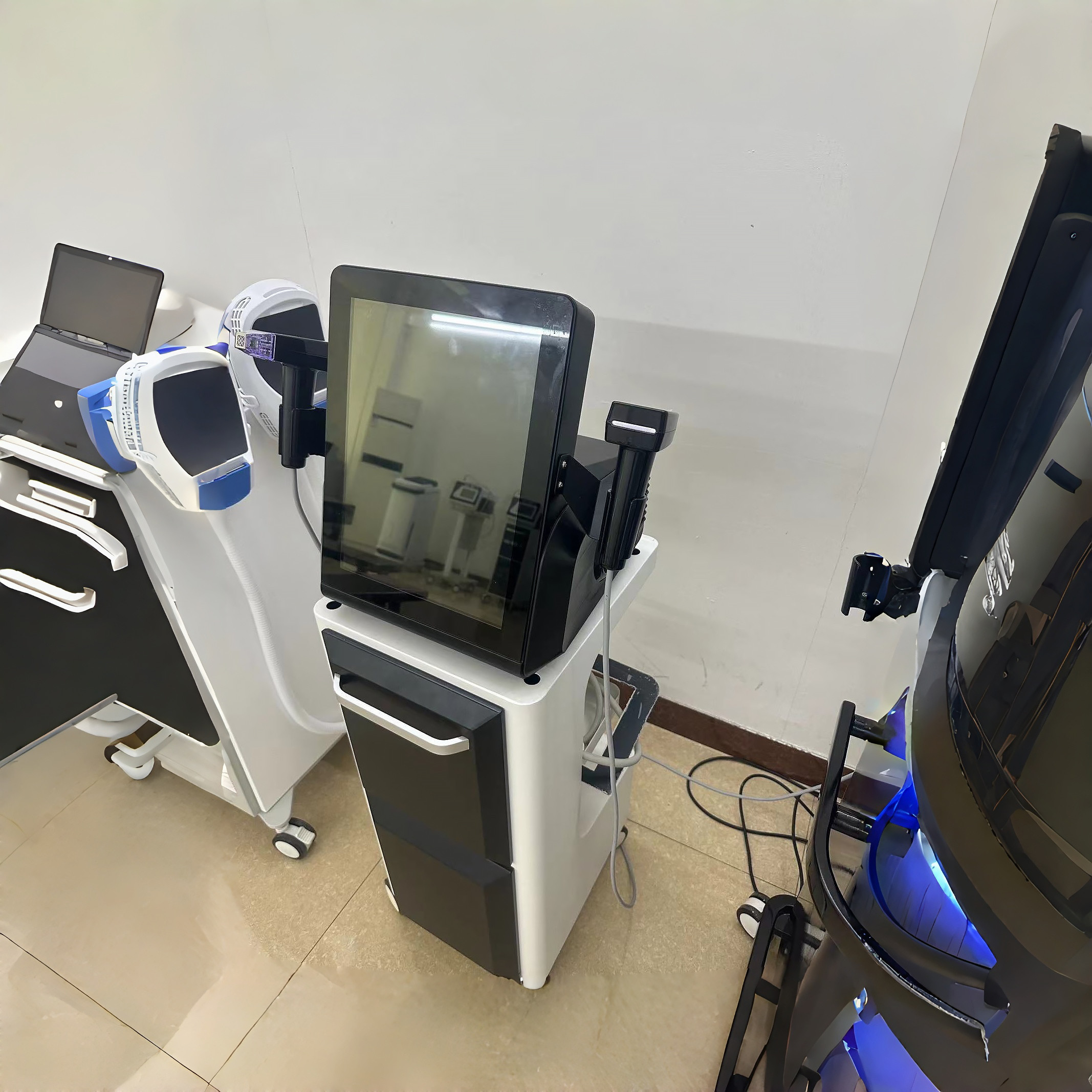 Aurora-MED887 Gold RF Microneedling Platform product detail 3