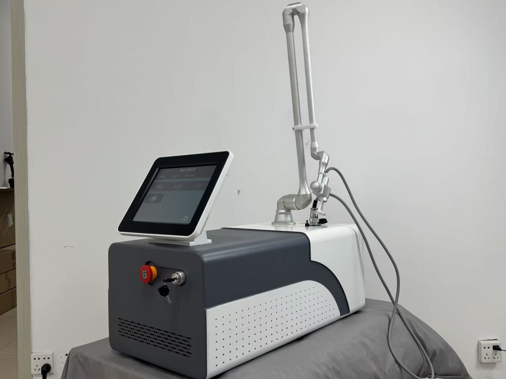 Photon-PCF091 CO2 Laser Platform product detail 1